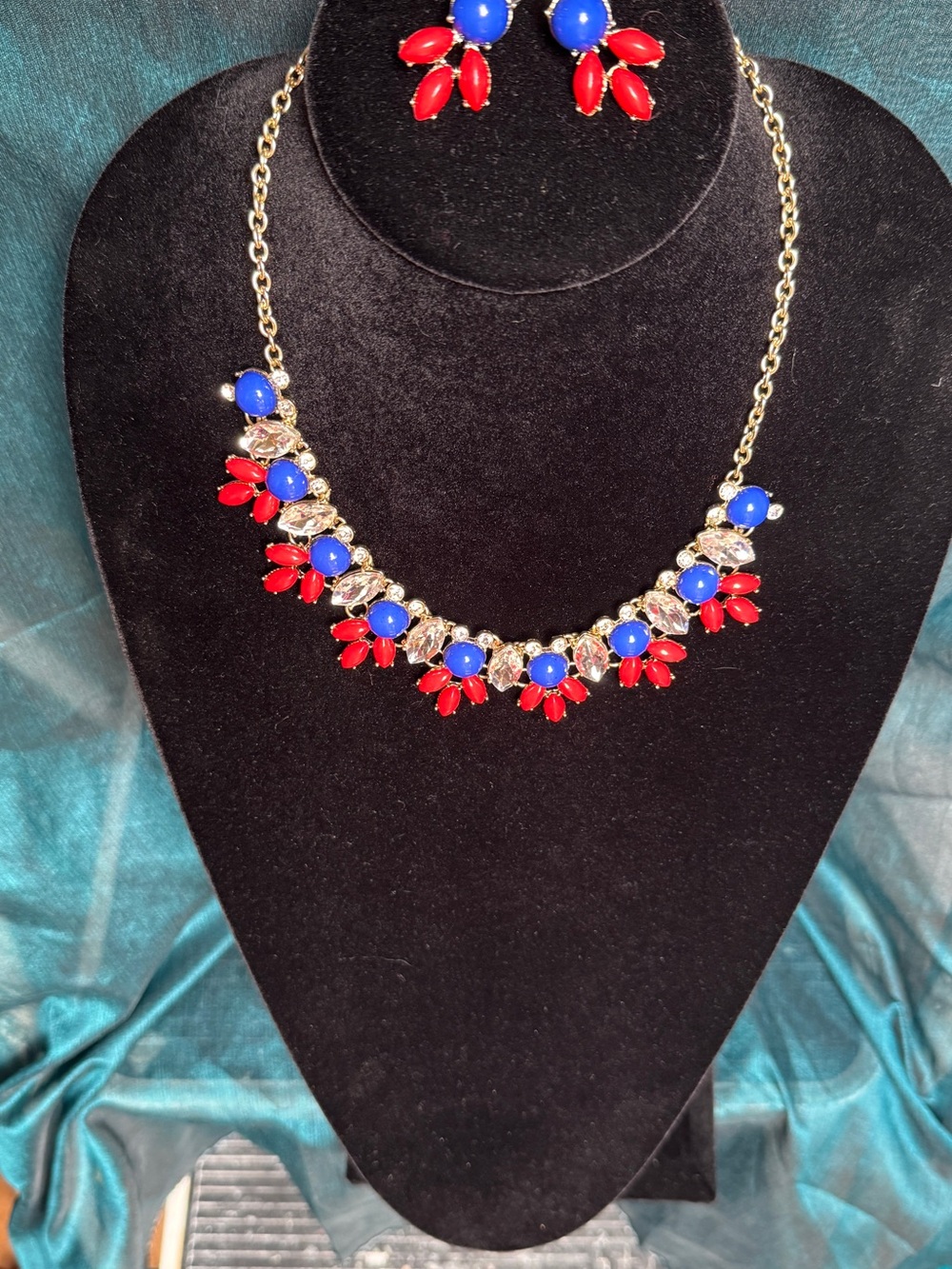 2010’s era necklace and earring set in J Crew style red white and blue